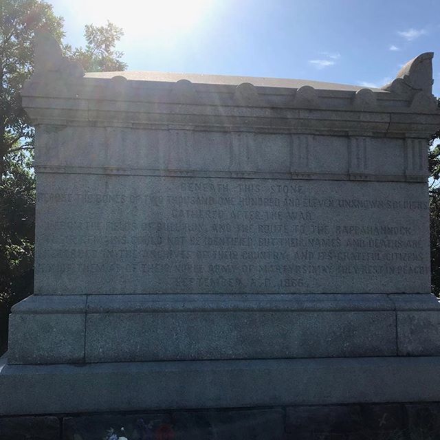 mr_wag_info's tweet photo. Tomb of the Unknown Soldier #arlington #memory #sharecvms #middleschool #fieldtrip #ushistory #washingtondc https://t.co/gs5DX319LR
