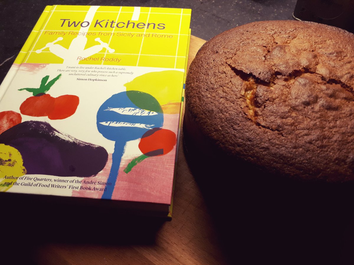 CatherineSimes's tweet photo. Midnight baking in pyjamas alla Nigella, orange and almond cake from @racheleats #twokitchens ๐๐๐๐งก๐งก๐งก https://t.co/T7T9VDb5bA