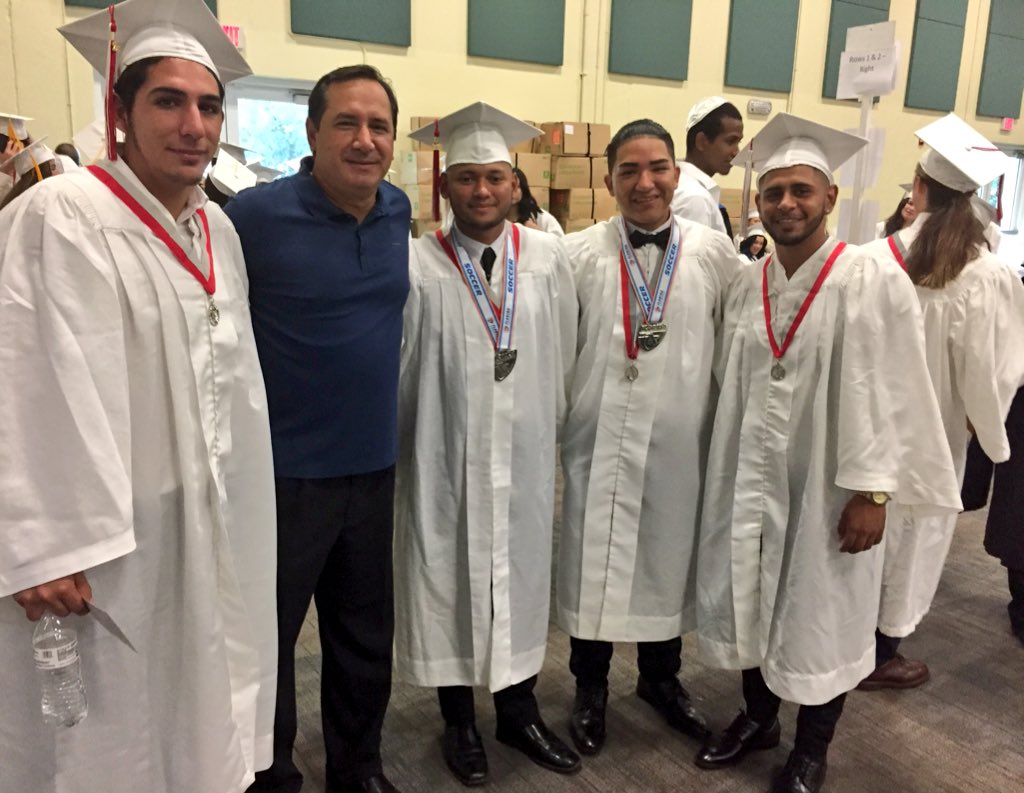 We salute #classof2018 Hi Tides Soccer Coach & players @mbseniorhigh @MiamiBeachSr @mariatrod664 @UM_alumni #MDCPSGRAD @MDCPSOperations @MDCPSNorth