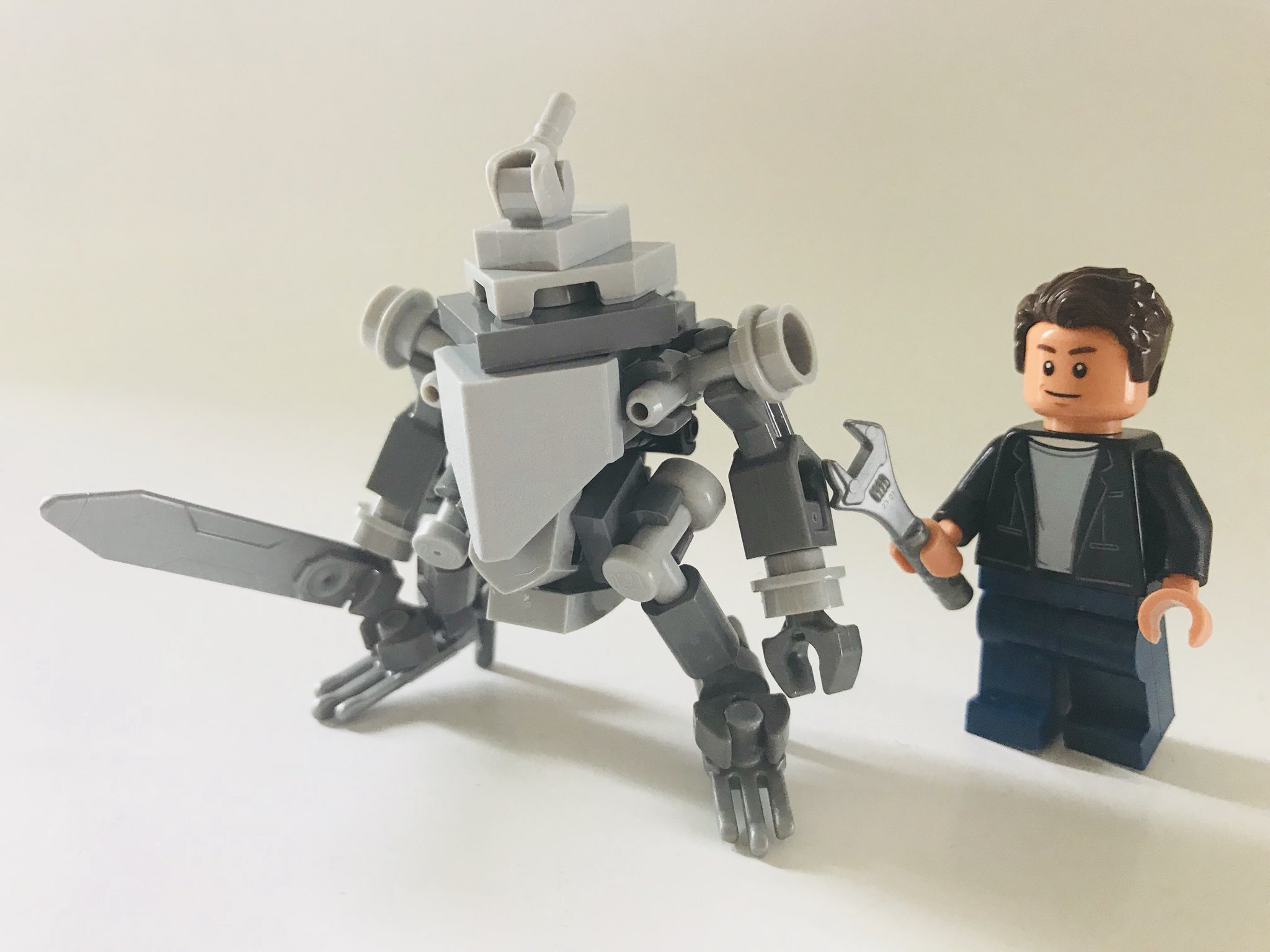ミサトモ A Twitter レゴでミニミニロボ 何種類か作ってみました ミニフィグサイズでかっこよくできました レゴロボ レゴ Lego