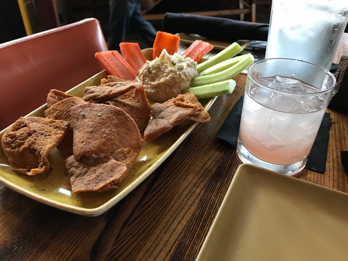 Quintonadopted's tweet photo. @mashdfrisco #itsthejam #justrightcombo @deepeddyvodka and Hummus! (@ MASH'D in Frisco, TX) https://t.co/vvjFHKZJDg https://t.co/S5oVeShmcU