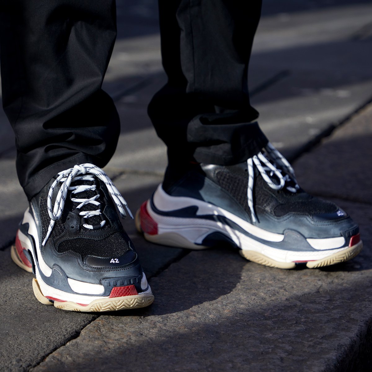 balenciaga triple s black white red