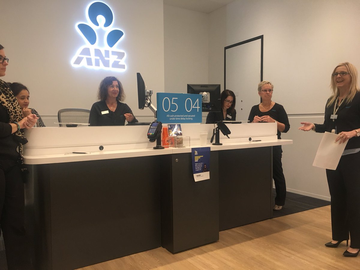 Changing things up! Stand Up Meetings. Let’s get engaged! <a href="/JoLambe14195696/">Jo Lambert</a> <a href="/claudepiscione1/">Claude Piscioneri</a> #NWOW