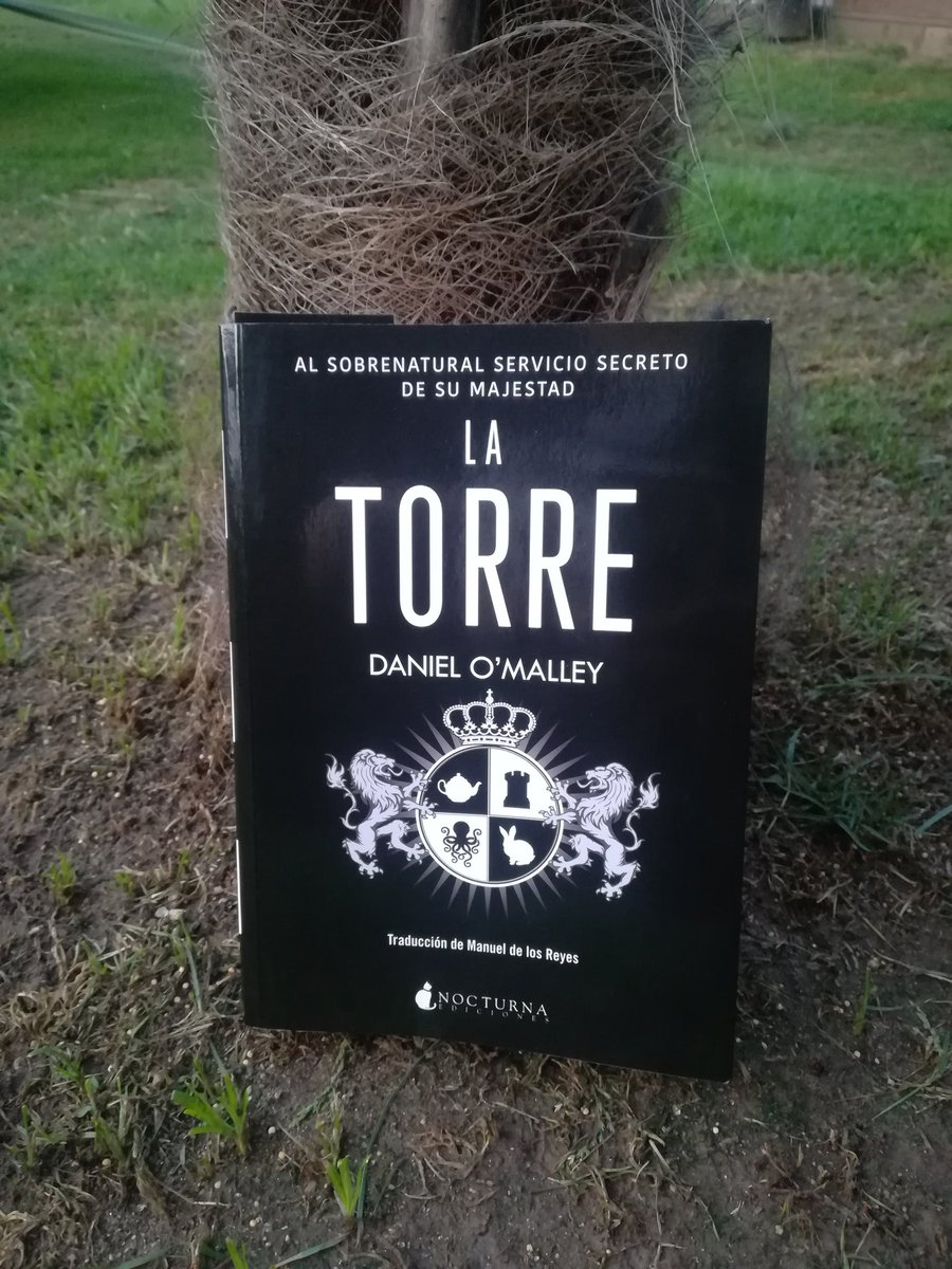 mononoke74's tweet photo. Seguimos lectura con #LaTorre de #DanielOMalley  y editada por @NocturnaEd https://t.co/1L2nZBno2m
