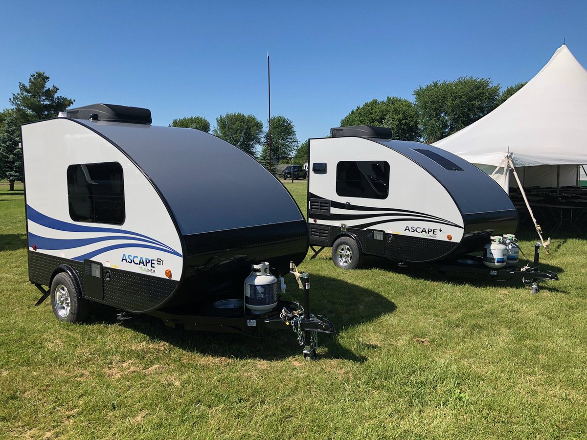 MountComfortRV's tweet image. Hanging out, showing off new #Aliners at the @AlinerRV Rally in Shipshewana! #aframe #camping #Indiana