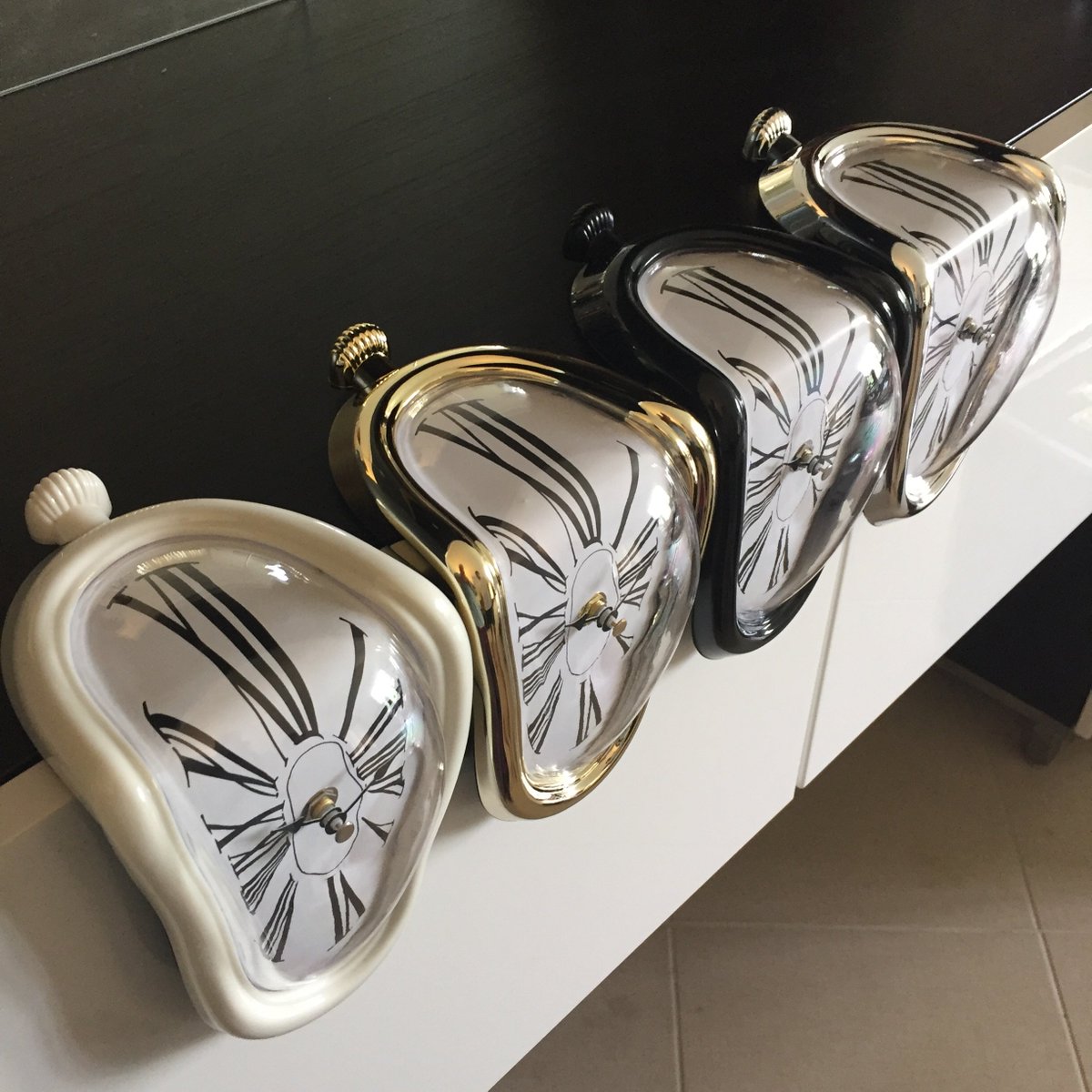 enapy_store's tweet photo. Salvador Dali Melting Desk/Shelf Clock inspired by his famous Painting "Persistence of Time" Free Shipping!
https://t.co/WNZPnoAC9t
.
#enapy #SalvadorDali #DeskClock #Clocks #novelty #giftidea #giftspiration #FATHERSDAYGIFT #ModernClocks #gifts #MODERN #FathersDaySpecial https://t.co/51fz2b3uDs