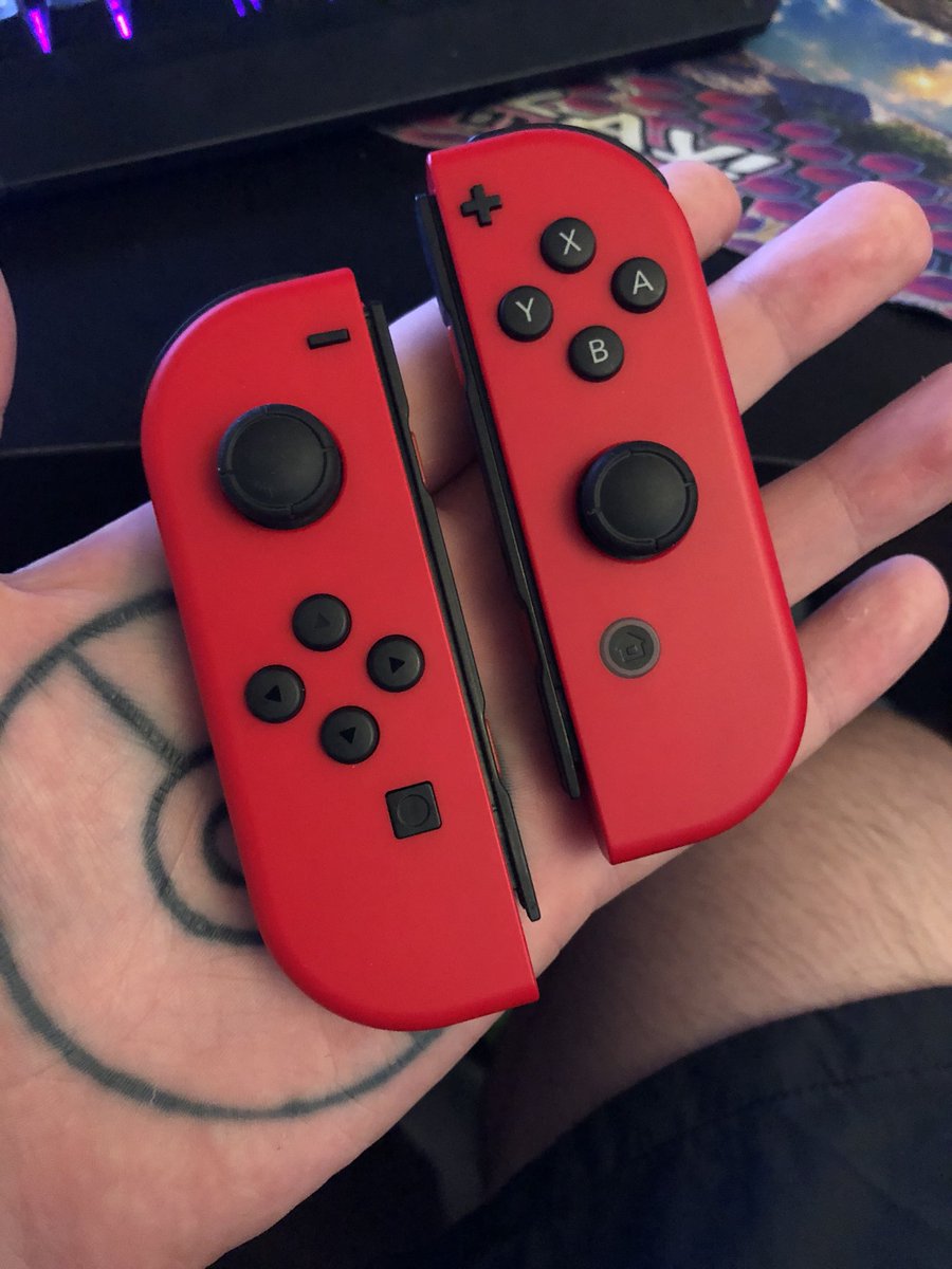 red joycons mario odyssey