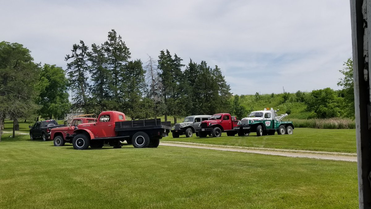 SarahVetNet's tweet photo. Enjoying some vacation time with fellow Power Wagon lovers in Fairfield, Iowa https://t.co/f1iRfCMFem