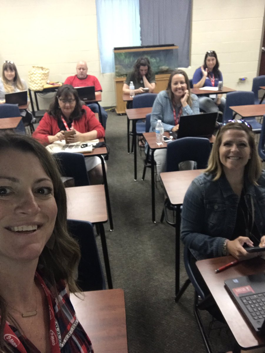 kellymartinstl's tweet photo. At #i2sdale sharing about #BoostEDU and helping people find @meagan_e_kelly on Twitter! https://t.co/Q1WCiR9RvF
