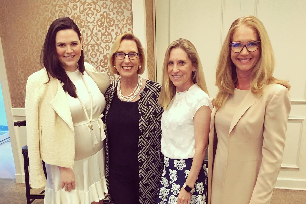 HighlandCapMgmt's tweet photo. Great to have Highland’s Laurie Whetstone speak at the @dallaswomensfdn Women &amp; Wealth event alongside some impressive women. https://t.co/8pP2NR2uK1