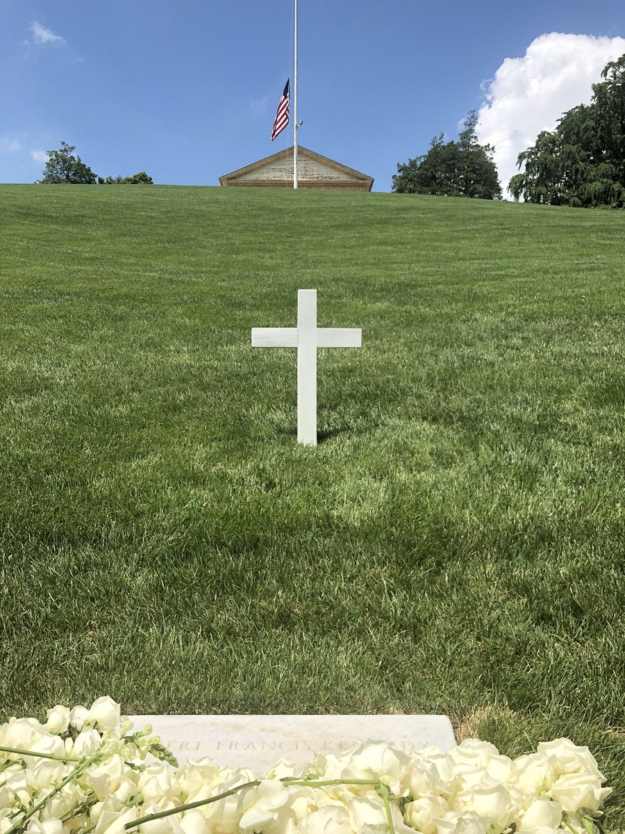 Paul_Lindley's tweet photo. A moving, inspiring, hopefilling & reflective celebration service for Bobby Kennedy #RFK50 today @ArlingtonNatl with the soaring oratory of @repjohnlewis, spellbinding charisma of @BillClinton & heartfelt social justice of @RepJoeKennedy amongst others #ICanNotStandAside #MyHero https://t.co/SsgXXFsNsn