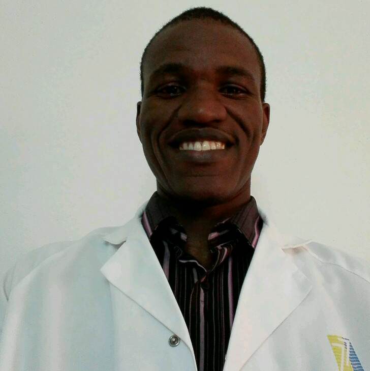 Docquita237's tweet photo. Le Docteur KOUDJOU BLAISE, gynécologue-obstétricien a rejoint l'aventure Docquita. Rencontrer le à la Fondation Appel Médical Cameroun en prenant rendez-vous en ligne sur votre application Docquita https://t.co/S1u810wtqX
