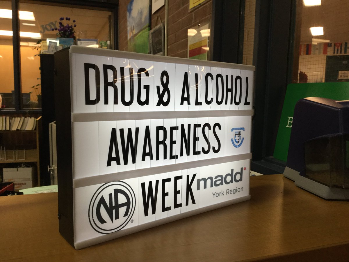 ESPbressani's tweet photo. Thank you Alexis from @OpSpringboard for educating our students about the consequences of marijuana use, impaired driving and how to make good choices to keep ourselves and those around us safe today! 😊 #dareweek https://t.co/kHc1IJUnZe