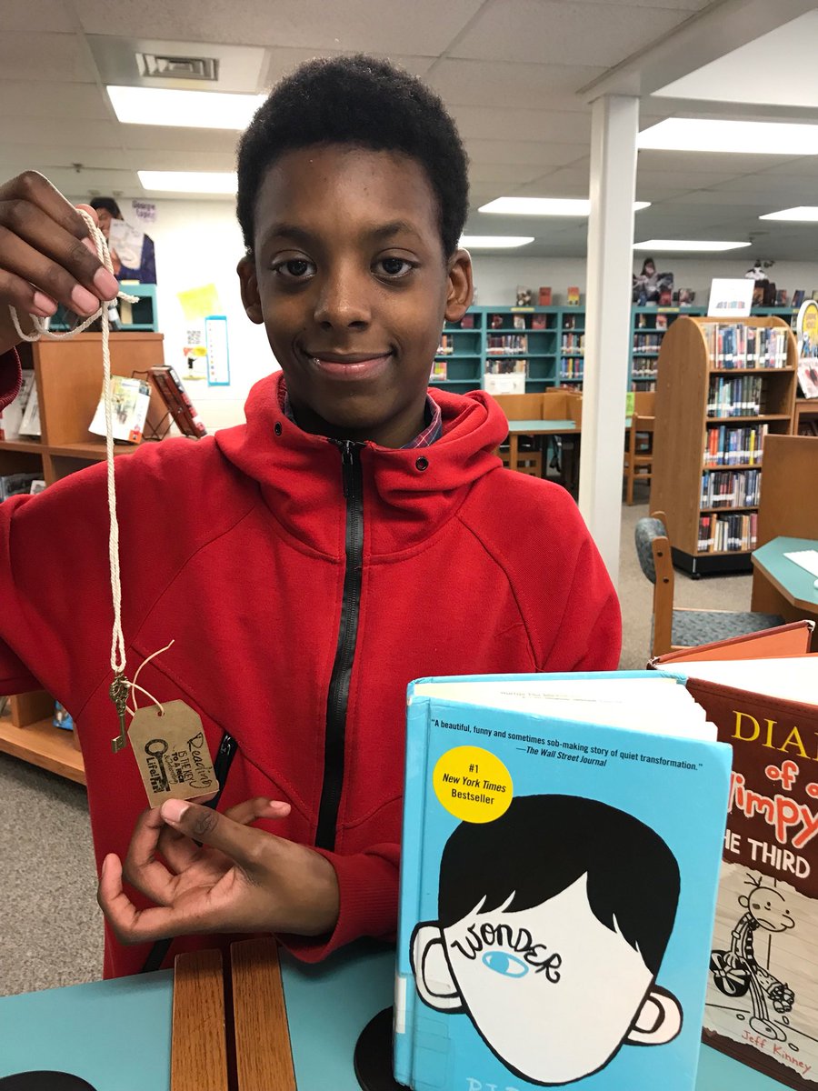 GwynethJones's tweet photo. Ben, Top 5 @hcpss_mhms #KeyReader got his key early! @hcpsslibmed #CelebrateHCPSS https://t.co/yfnS8ZyfZO