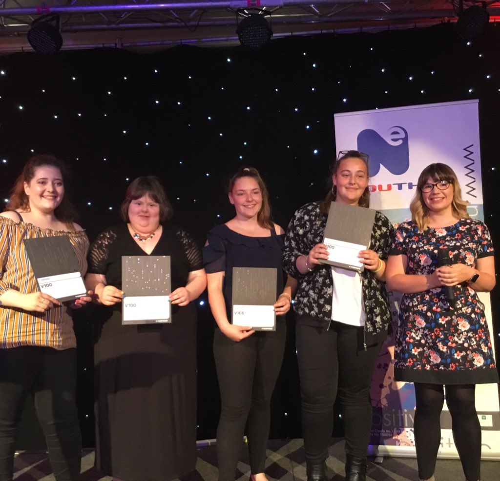 CVYP0's tweet photo. Our fantastic young people gaining their Vinspired volunteer awards for 30, 50 & amazing 100hours @NEYouth_ #PWP18 #volunteering https://t.co/XE1Jgl1LXe
