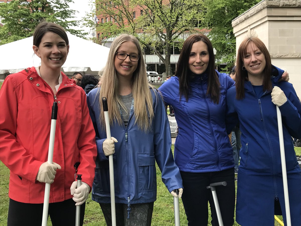 nspowerinc's tweet photo. We loved taking part in #cleansweep2018 today! Thank you @downtownhalifax for organizing another successful event. Great to see so many Haligonians helping out during #EnvironmentWeek! ♻️ https://t.co/5417uOrKuq