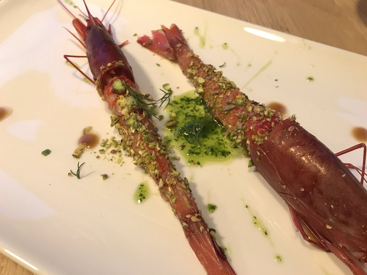 Andrea_Radic's tweet photo. Stasera proviamo Pescheria con cottura #infishwetrust a #Milano in compagnia di un’enologa super #cool @S_Baratella https://t.co/pqMM3RkEry
