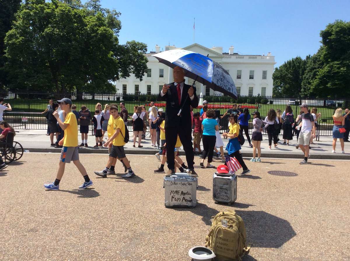 Darrell_Samuels's tweet image. #firsttriptoWhiteHouse #hometownhockeytrip #contestwin #StanleyCupFinals