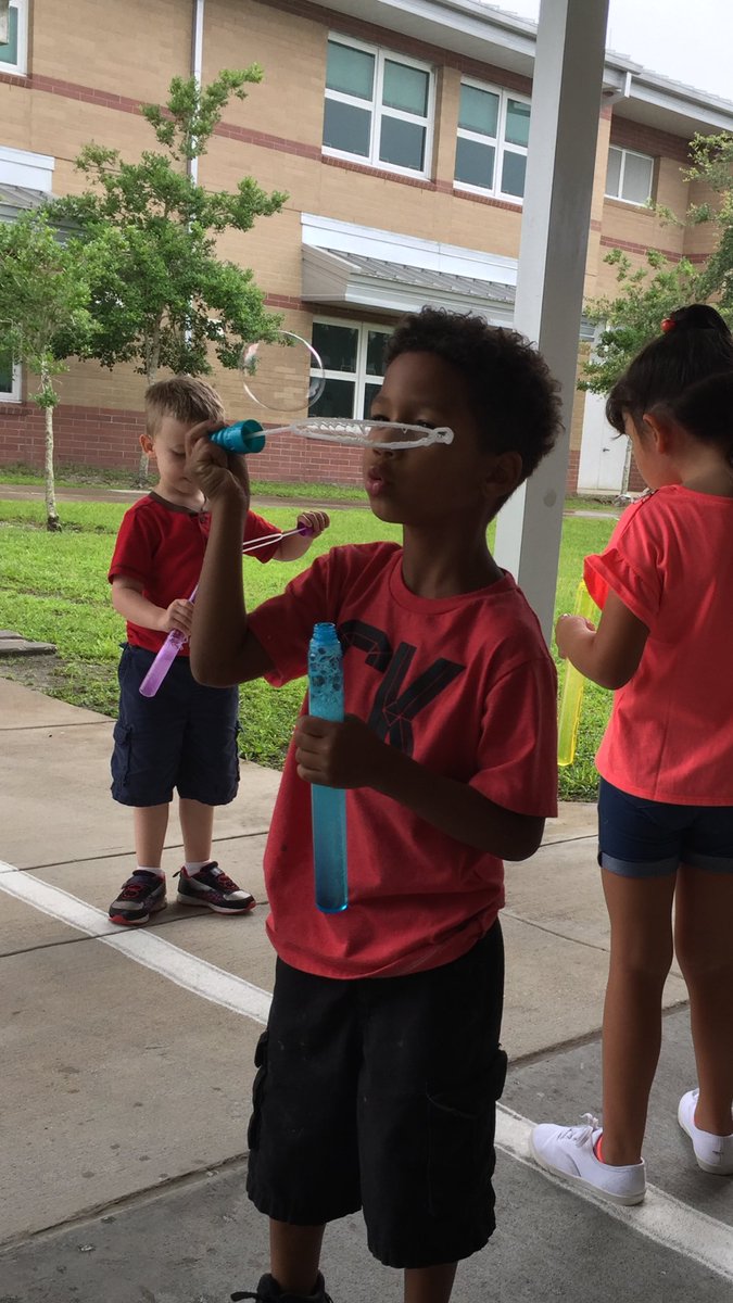crnjrdn's tweet image. Rainy day activities at VPK. #vcssummer