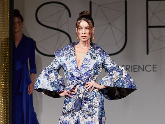 El desfile de Iván Campaña en Sur Fashion Experience nos propone looks de fiesta y nuevas texturas. Con esta galería os deseamos ¡buenas noches!
.
.
.
<a href="/SurFashionExp/">SURFashionExperience</a> 

 wappi.click/oaolk2