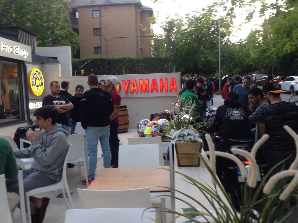 motor8fun's tweet photo. Gran ambiente hoy en #MotorAndFunRestaurante con la gente de @madrid_riders https://t.co/L5osQXDzm2