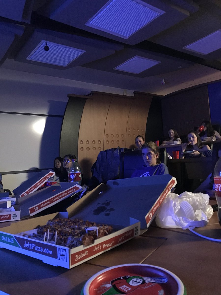 CodingGals's tweet photo. Awesome way to end the school year with some pizza, a movie, and some great #codinggals! 🤗💗🍕 https://t.co/hJPs79XMbD