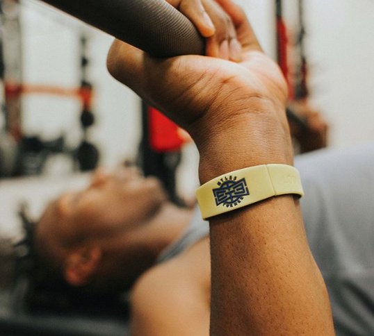 Deuce Brand tweet media