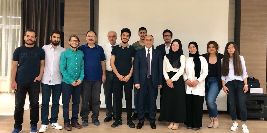 AYBÜ Sosyal Sorumluluk Projeleri Topluluğu’nun öncülüğünde gerçekleştirilen iftar programında bu akşam AYBÜ’de görev yapan şehit yakınları ve gazilerimizle buluştuk.Bu vesile ile şehitlerimizi rahmet ve minnetle yâd ediyor,gazilerimize sağlıklı uzun ömürler diliyorum.<a href="/YbuSspt/">AYBU-SSPT</a>