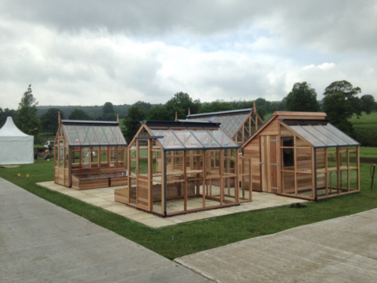 Greenhousebase's tweet photo. Brilliant news... The Gabriel Ash  Stand has just won a 5 star award at Chatsworth Flower Show!!! #GabrielAsh #RHSChatsworth #Greenhousebase https://t.co/dFRhb53UBt