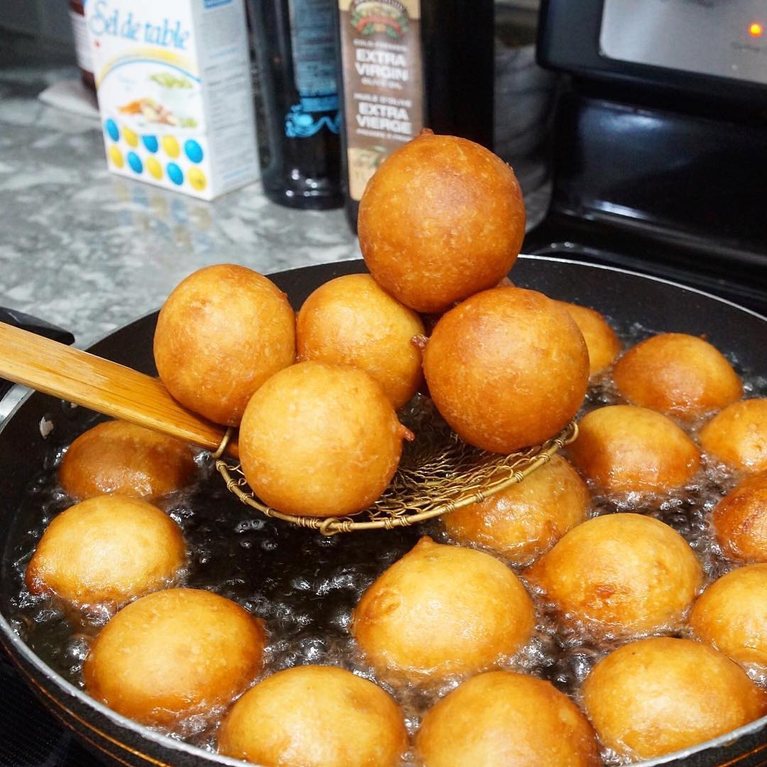 We. Want. All. Of. It. 😩 What do you call this sweet treat in your country? Let us know in the comments! 📸: <a href="/9jafoodie/">9jafoodie</a> #okayeats #Insta on bullhornnews.com/2018/06/06/we-… 
#BlackNews #BlackTwitter