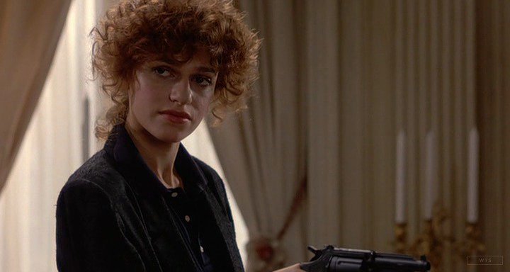 Born on this day, Sandra Bernhard turns 63. Happy Birthday! What movie is it? 5 min to answer! 