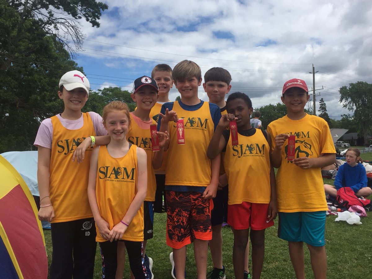 msgray5class's tweet photo. Congrats to @S_J_A_M athletes!! Valiant effort shown by all. https://t.co/fzXsNtcHQx