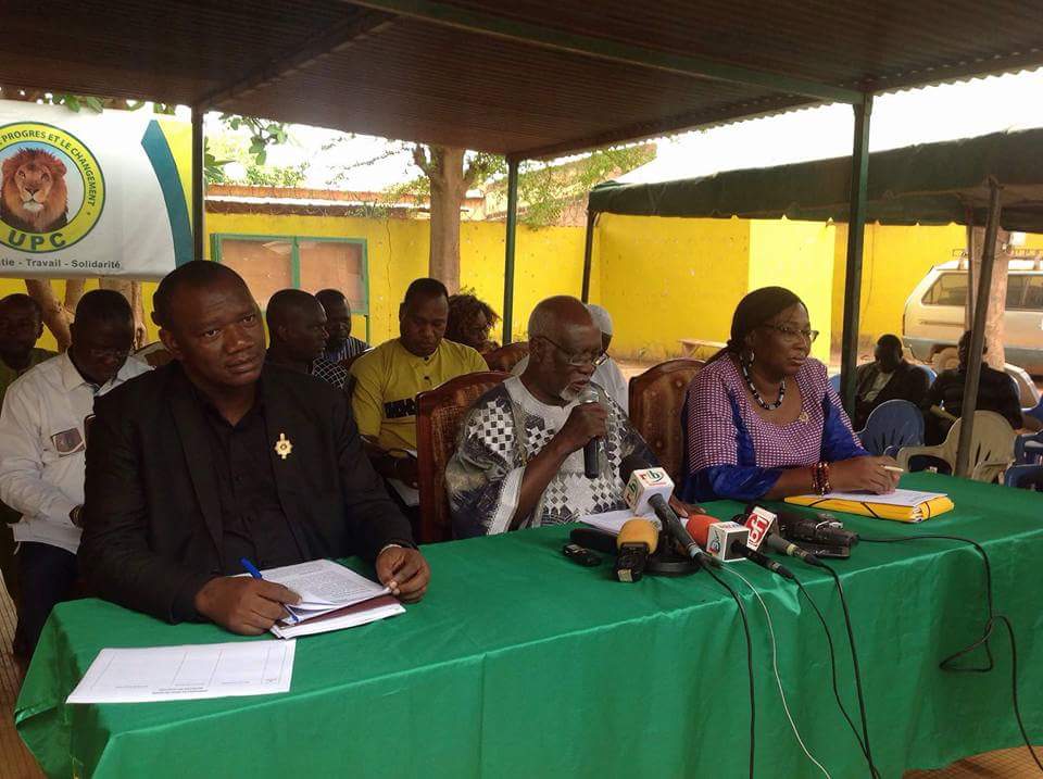UPCVictoire's tweet photo. Les députés UPC ont rendu compte de leur participation à la 1ère session parlementaire de l'année, à travers une conf. de presse tenue ce jour au siège national du parti.  #BurkinaFaso  #lwilli https://t.co/Fn6me4i4m0