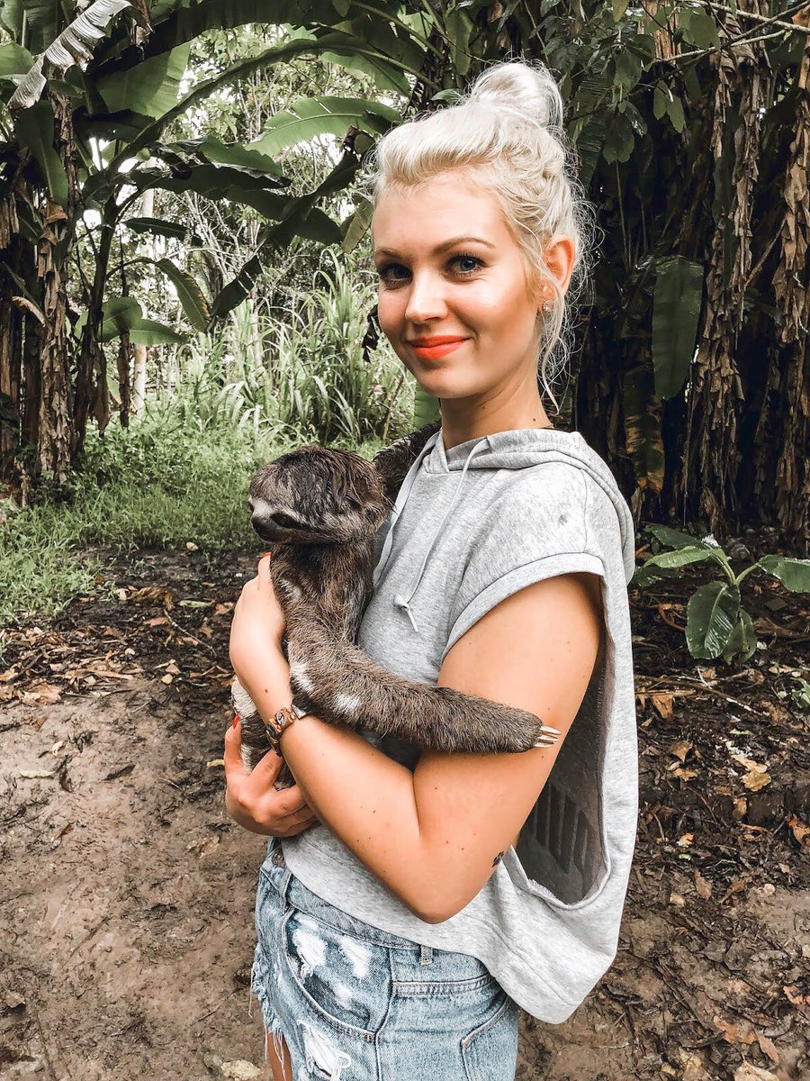 Nina Villalvazo tweet media