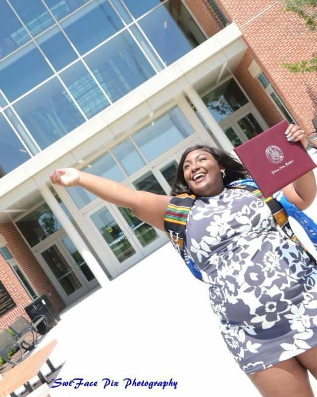 Latrice_of_wce's tweet photo. Liyah's Graduation Photo Shoot, I was very Honor to do this for her. #Shoot It was hard holding back tears and take pictures #ProudMom #Photographer #SwtFacePixPhotography #UMESGrad #ClassOf2018 #AviationMajor #UMES #Photos #CollegeGrad #NoLimits #ZetaPhiBeta #AceClub https://t.co/Rzn9PpKA3k