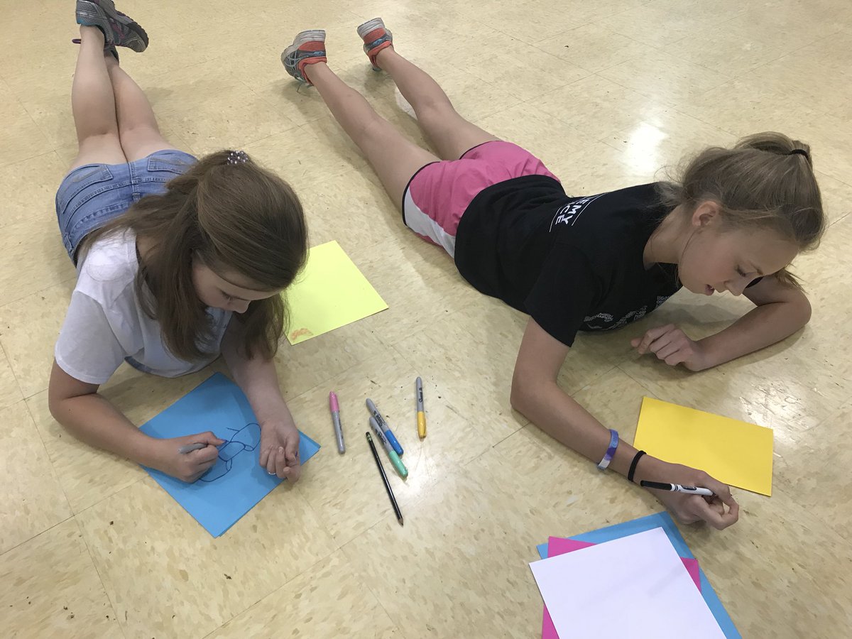 scubagiraffe's tweet photo. Color Guard is more than spinning flags and dance! Today we created pictures for Malaine to take on her trip to China to give to kids at the orphanage she visits! #chscolorguard #morethanguard #serviceproject #picturesforkids #spreadinglove https://t.co/Hdie4wvvPq