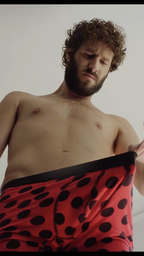 CashMerrell's tweet photo. Eyal wakes up every morning like........... ‘What the fuck?
I woke up and I'm Lil Dicky’ 😂 #LoveIsland2018 #itv2 #freakyfriday https://t.co/z8oGS3TJWF
