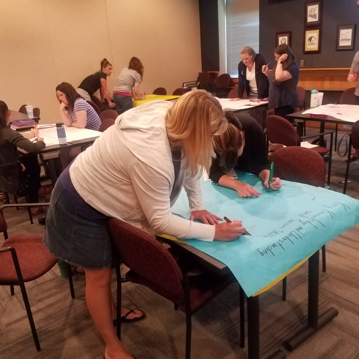 teachbleggett's tweet photo. Great day 1 of leading @GardnerEdgerton teachers through #PBL training. Looking forward to seeing what projects/lessons are revamped or produced from scratch tomorrow, critique/feedback &amp; sharing ideas between districts. @KarlaJReed #improvingstudentlearning #collaboration https://t.co/SaWGaxusWo