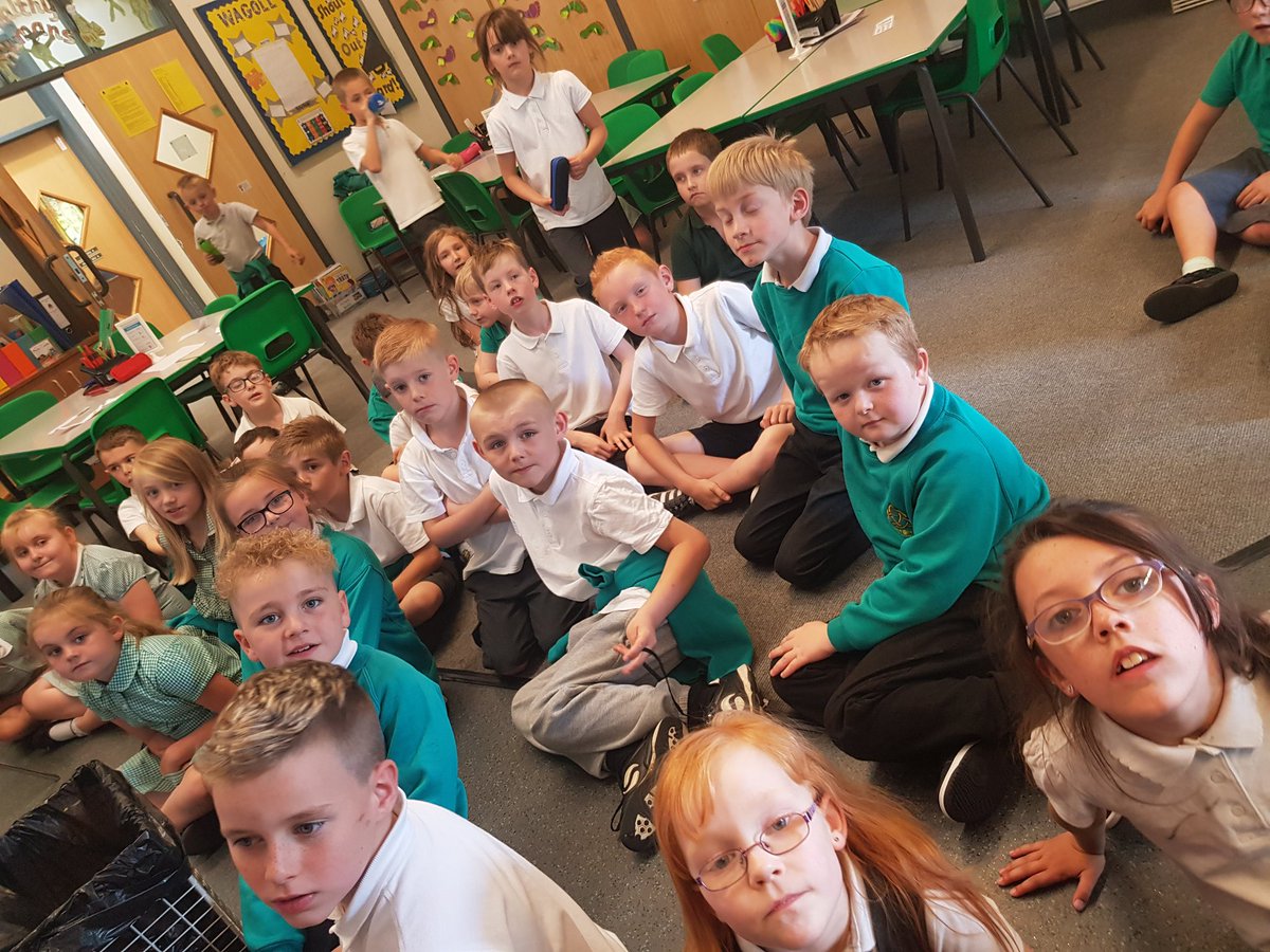 YEAR3_RRC's tweet photo. Great afternoon travels for KS2 today. India, China, Spain and Italy all in one afternoon. #immersionday #goingglobal @YEAR45_RRC @YEAR56_RRC https://t.co/T6tVsW6Nk6