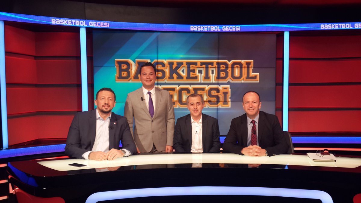 hidoturkoglu15's tweet photo. Bu akşam @sportstvcomtr'de yayınlanan Basketbol Gecesi'nde @tugaykosova, @coachozyer ve @UMTAVC ile birlikte basketbol gündemini değerlendirdik. Bu keyifli sohbet için teşekkürler! https://t.co/yLbl9P6blU