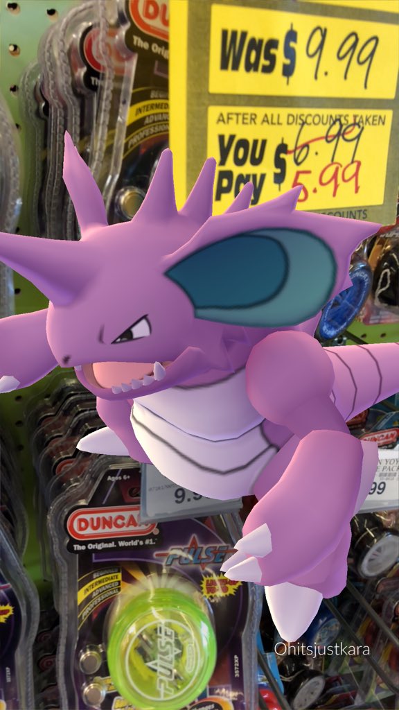 galaxyterabyte0's tweet image. Found a wild Nidoking! Playing with the #ARMode !! 😃 #PokemonGo