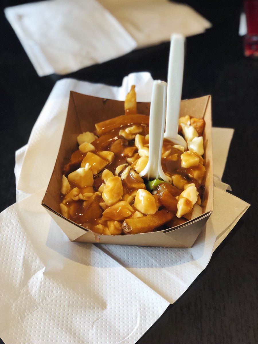 Miriam_Peckham's tweet photo. When in ๐จ๐ฆ... #poutineFTW #ASNR18 https://t.co/oFM1ZXsZzy
