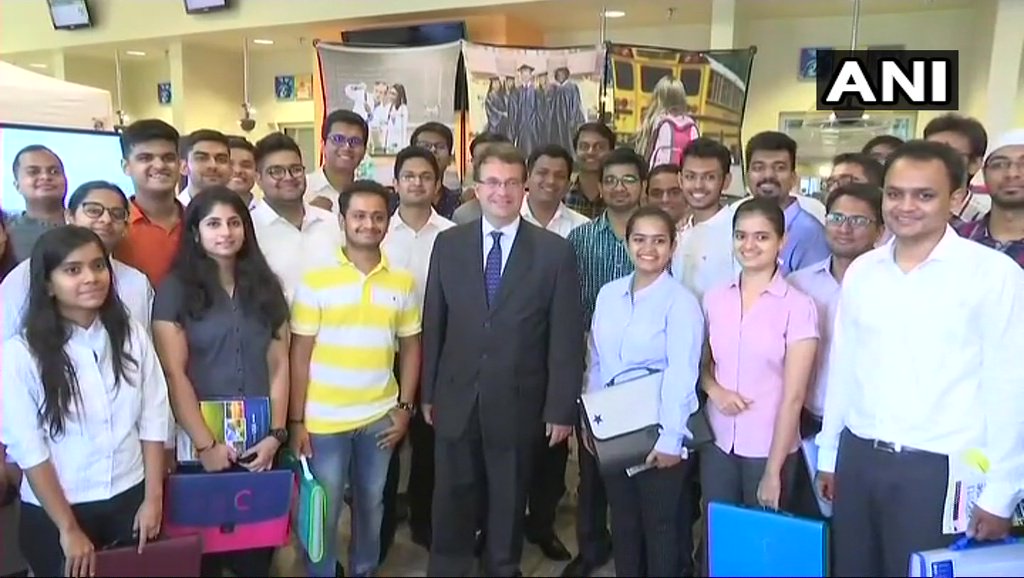 ANI on Twitter: "Highlighting the close ties between India & the US, the US Embassy in New Delhi and Consulates General in Mumbai, Hyderabad, Chennai and Kolkata celebrated the fourth annual 'Student