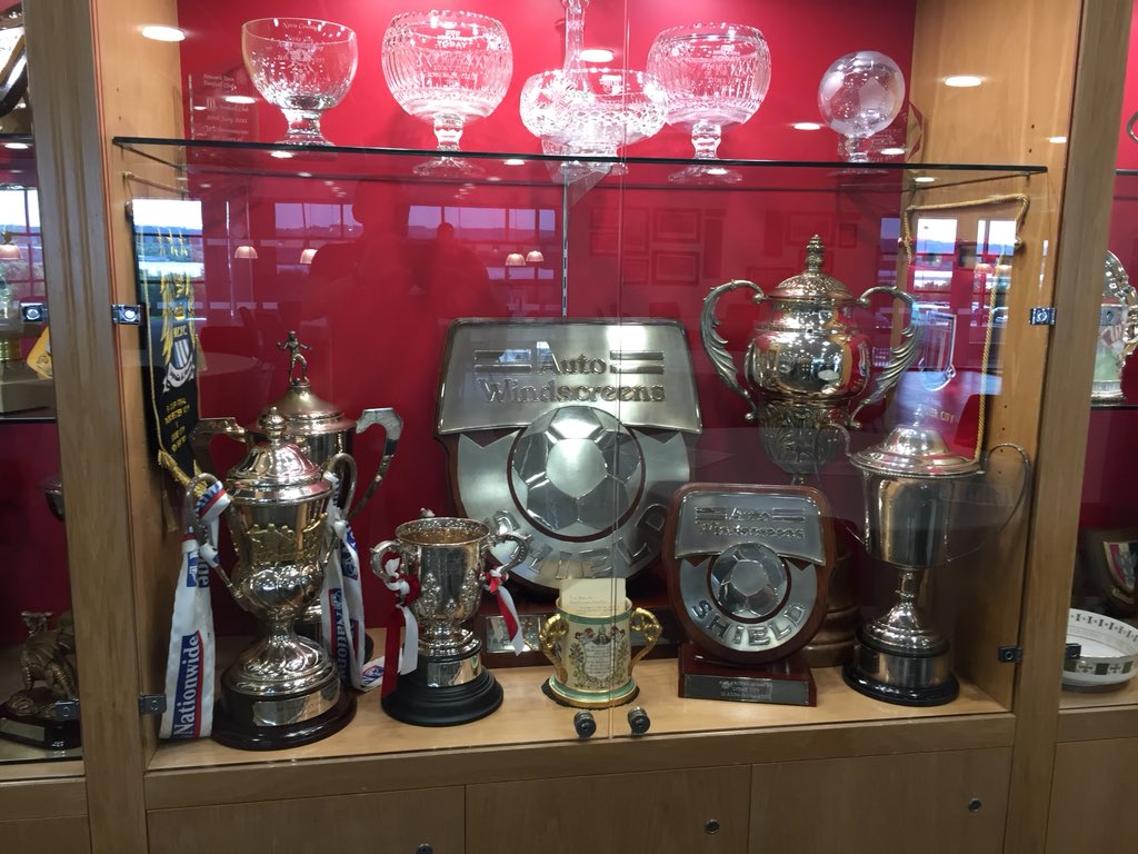 FootballAid's tweet photo. 🏆 AWARDS: Congratulations to our @stokecity trophy winners. Home MOTM Richard Marsh @BlackburnOwls, Away MOTM #SamCunningham and Moment #GaryJones. Brilliant performances all round! 👏👏👏 https://t.co/q6zZupIA0E