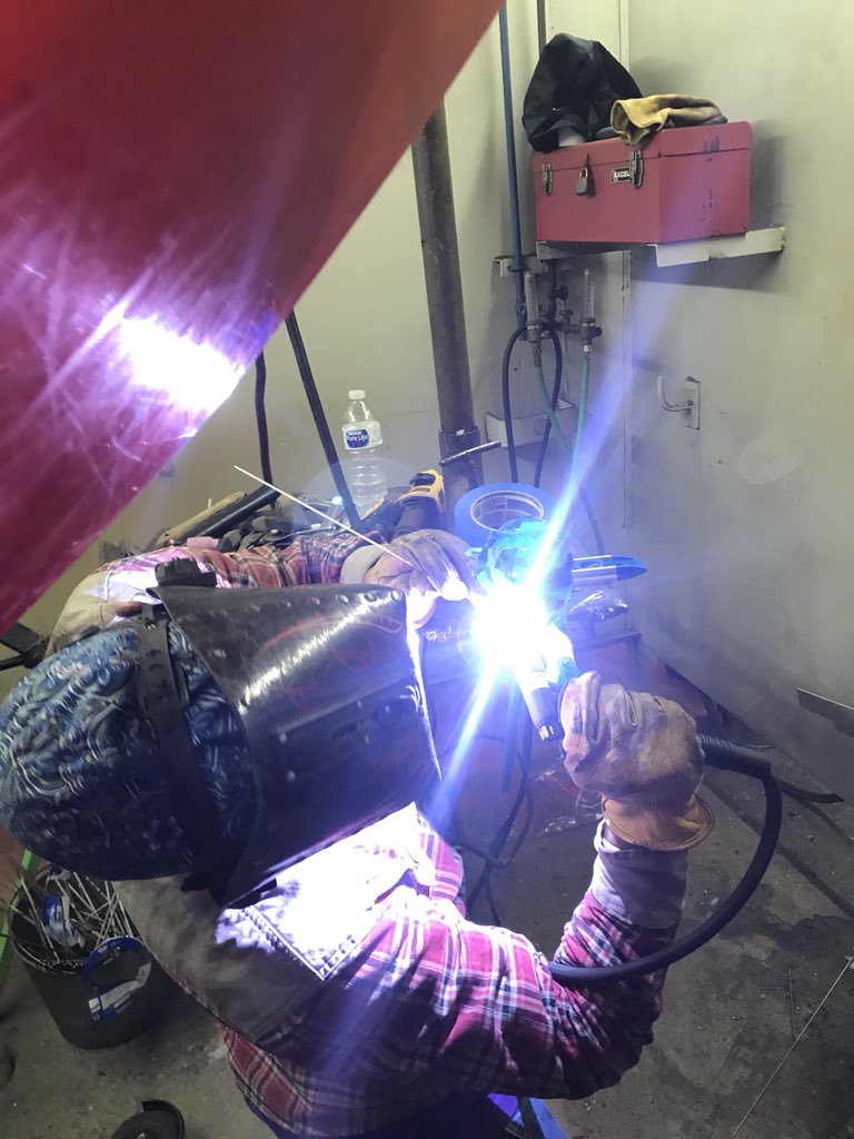 LU286_JAC's tweet photo. Local 286’s own apprentice, Sean Miller, representing us and the state of Texas at the District 3 Apprentice Contest. #Apprenticeship #welding #WeBuildTx @SWPipeTrades @UAPipeTrades @TexasAFLCIO @AlvarezTWCLabor https://t.co/JCxGuRk1RA