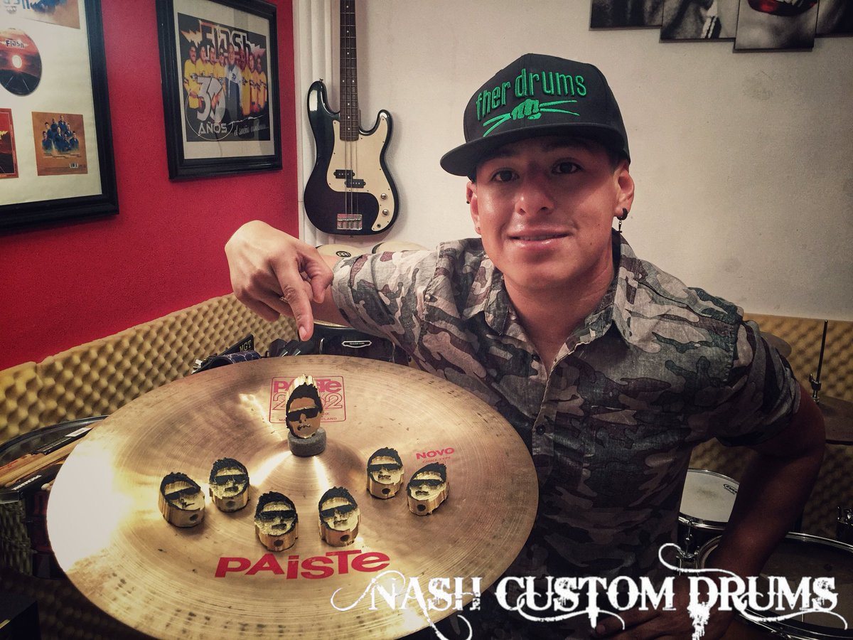 fhernandodrums1's tweet photo. •NASH CUSTOM DRUMS•
#Yosoyfherdrums #Grupoflash #NashCustomDrums #PatrocinadorOficial #Customnuts #Bateristasdemexico #Baterosmx https://t.co/cwTU7gZTpt