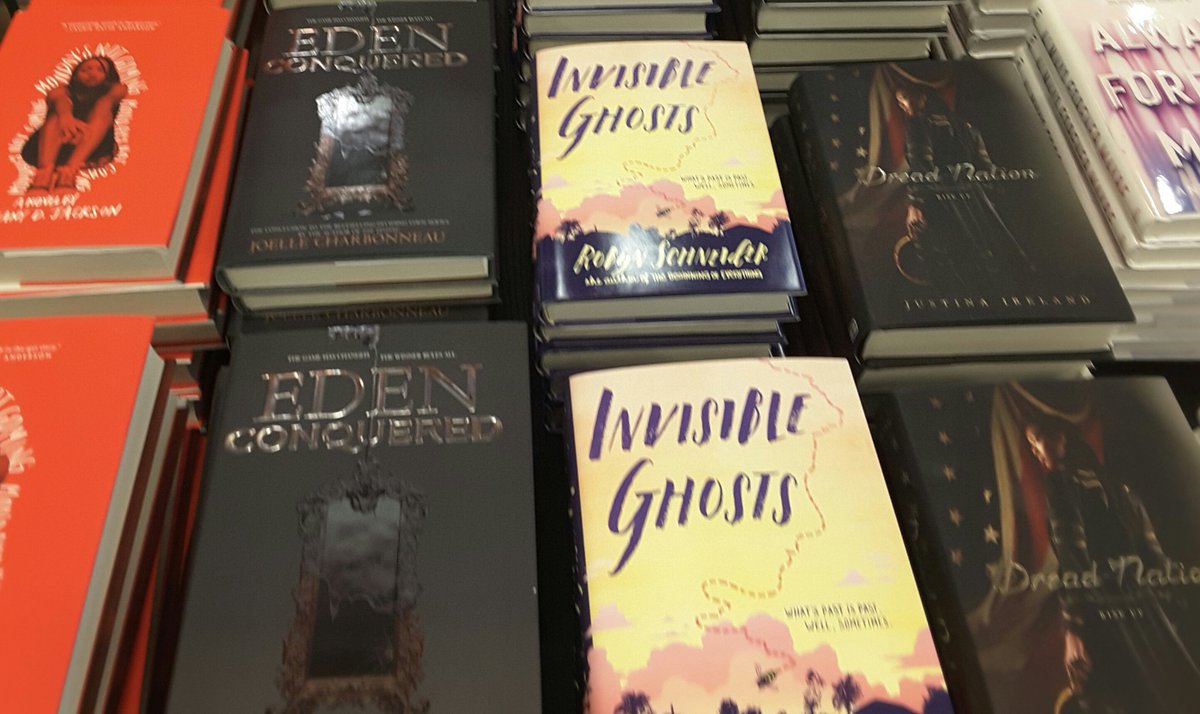 BNOxfordValley's tweet photo. Tonight, join authors @WriteinBK, @justinaireland, @anicarissi, @robynschneider, and @jcharbonneau at B&N at 7 p.m.! #BnBuzz #epicreads #bninspired https://t.co/bSKuWjuyNM https://t.co/lKgwNWKRFQ