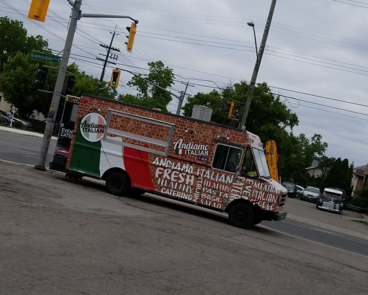 #UGGFoodTrucks with <a href="/AndiamoItalian/">Andiamo Italian</a> Come get some Italian #HamOnt