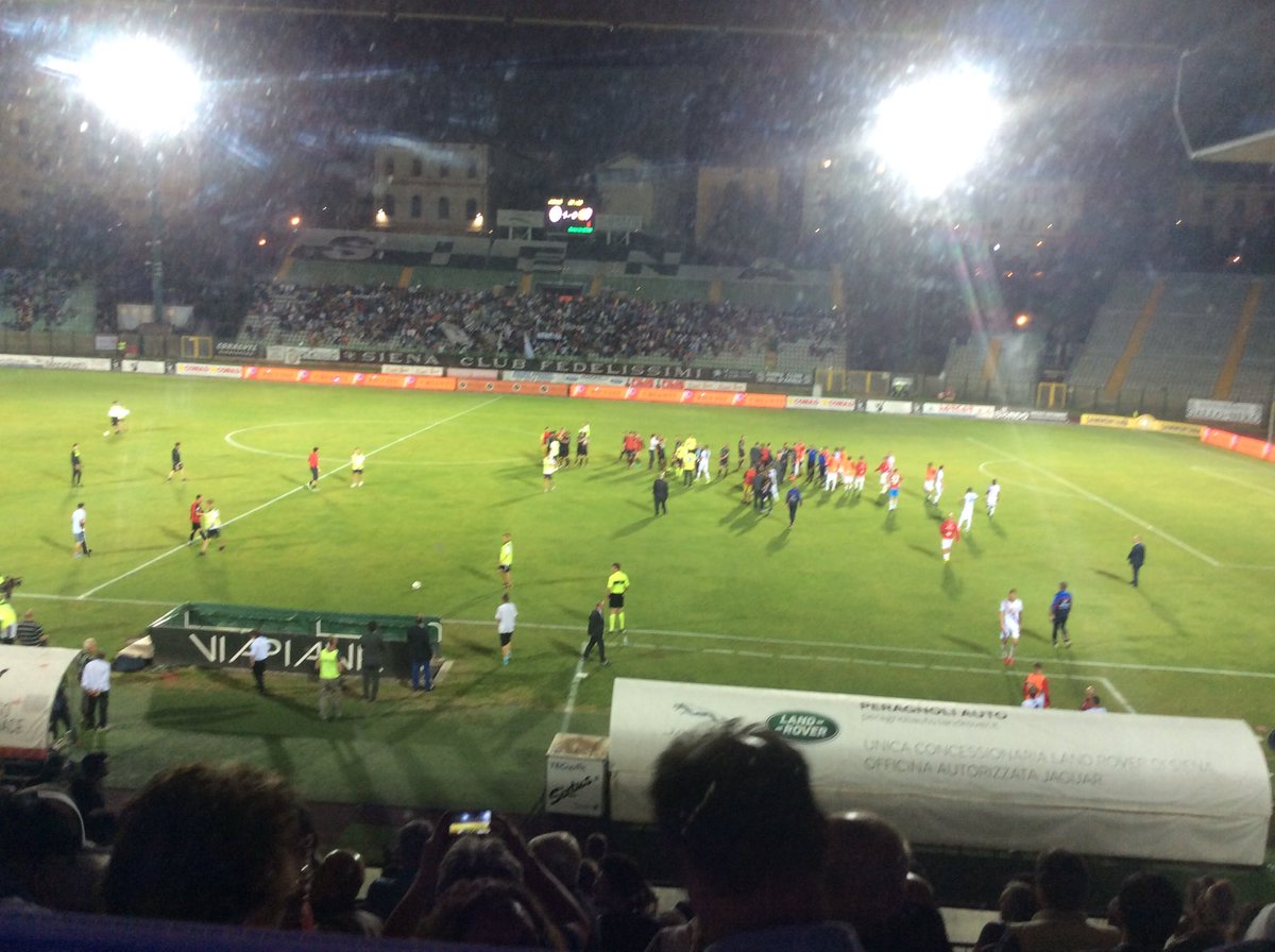 mimar2000's tweet photo. #SienaCatania 1-0 grande equilibrio,decide #Marotta, #Curiale sbaglia il goal del pareggio al 95 Al #Massimino la https://t.co/JX907ppPNr migliore in campo ? l'arbitro❗️Ivan #Robilotta di #Salerno @LegaProOfficial @DSborzacchi https://t.co/gIZ8nYWXV4