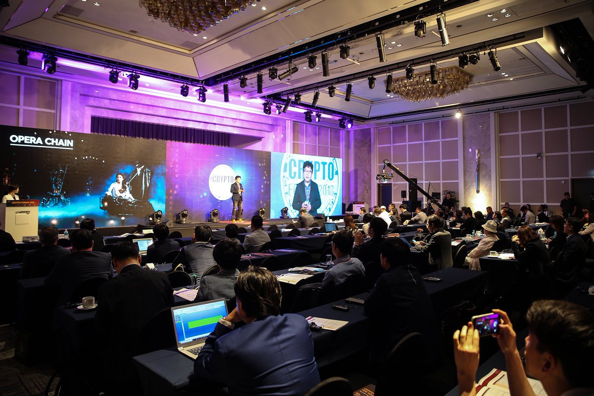 DConferenceIO's tweet photo. ByungIk Ahn, the CEO of FANTOM, speaking at Crypto Forum for Hotcoins! https://t.co/6ROppfpnJd